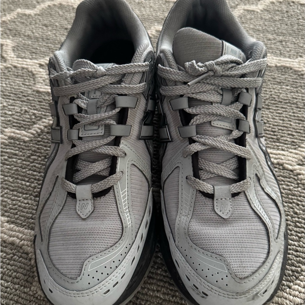 New Balance Gray Athletic Shoes with Monochromatic Design